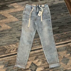 Judy Blue High-Waist jogger. new with tags